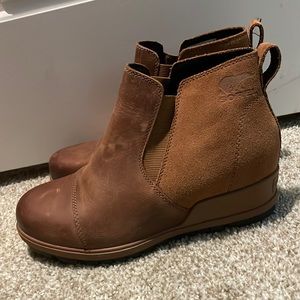 Sorel brown wedge heel boot